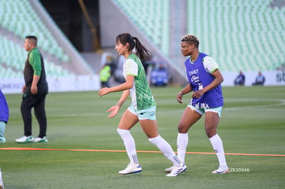 Yessenia Novella, Vivian Ikechukwu | Santos Laguna vs Cruz Azul femenil