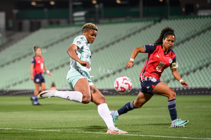 Vivian Ikechukwu, Ivonne Gutiérrez | Santos Laguna vs Cruz Azul femenil