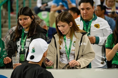 afición en el Corona | Santos Laguna vs Cruz Azul J9