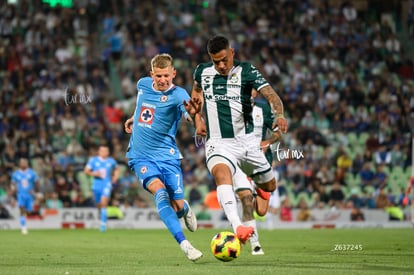 Mateusz Bogusz, Anderson Santamaría | Santos Laguna vs Cruz Azul J9