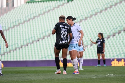 Vivian Ikechukwu, Mariana Cadena | Santos Laguna vs Pachuca femenil