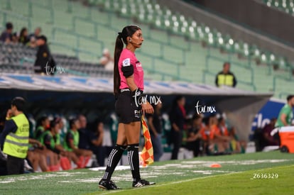 Fernánda Juárez, árbitra | Santos Laguna vs Puebla femenil