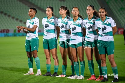 Sasha Pickard, Yessenia Novella, Frida Cussin, Vivian Ikechu | Santos Laguna vs Pumas UNAM femenil