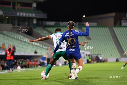 Vivian Ikechukwu, Cristina Torres | Santos Laguna vs Pumas UNAM femenil