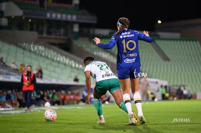 Vivian Ikechukwu, Cristina Torres | Santos Laguna vs Pumas UNAM femenil