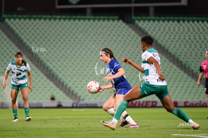 Vivian Ikechukwu, Silvana Flores | Santos Laguna vs Pumas UNAM femenil