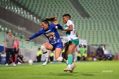 Vivian Ikechukwu, Julissa Dávila | Santos Laguna vs Pumas UNAM femenil