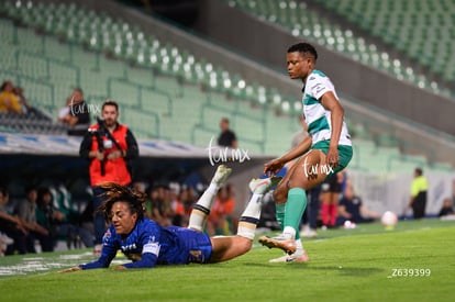 Vivian Ikechukwu, Julissa Dávila | Santos Laguna vs Pumas UNAM femenil