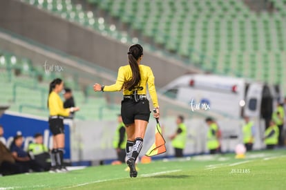 Fernanda Juárez, árbitro | Santos Laguna vs Rayadas J13