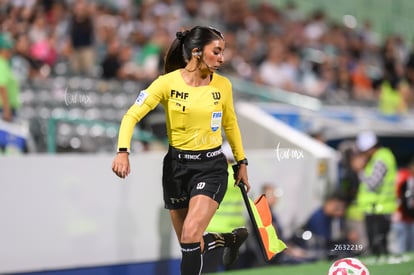 Fernanda Juárez, árbitro | Santos Laguna vs Rayadas J13