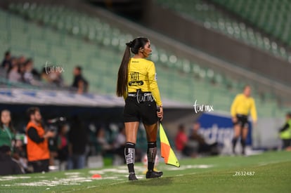 Fernanda Juárez, árbitro | Santos Laguna vs Rayadas J13