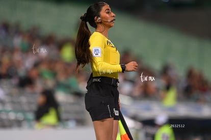 Fernanda Juárez, árbitro | Santos Laguna vs Rayadas J13