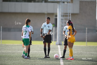capitanas María De León, Alexa Gutiérrez | Santos Laguna vs Tigres UANL S19
