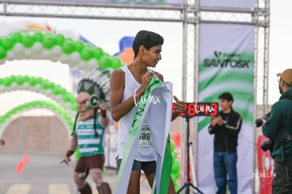 José Navarro, campeón | SantosK 10K y 5K 2025