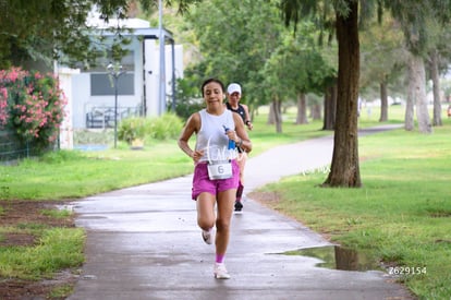 Laura Quintero, bengalas | Triatlón Campestre Torreón 2025