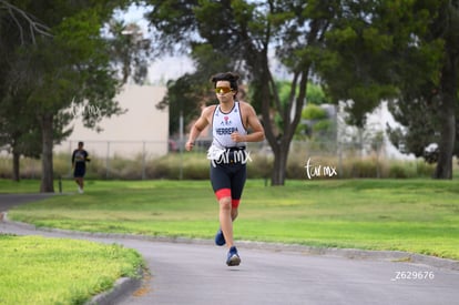 Mauricio Herrera, campeón | Triatlón Campestre Torreón 2025