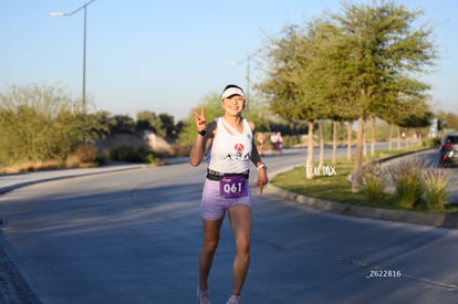 Linda Almanza, ABA | Women on the move 5K y 3K Día de la Mujer