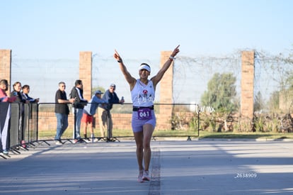 Linda Almanza, ABA | Women on the move 5K y 3K Día de la Mujer