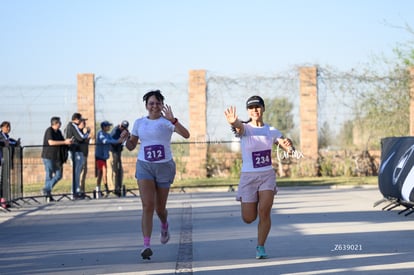 Gaby Casas, Lesly Mariana, Bengalas | Women on the move 5K y 3K Día de la Mujer