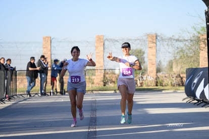 Gaby Casas, Lesly Mariana, Bengalas | Women on the move 5K y 3K Día de la Mujer