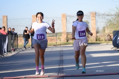 Gaby Casas, Lesly Mariana, Bengalas | Women on the move 5K y 3K Día de la Mujer