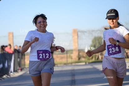 Gaby Casas, Lesly Mariana, Bengalas | Women on the move 5K y 3K Día de la Mujer